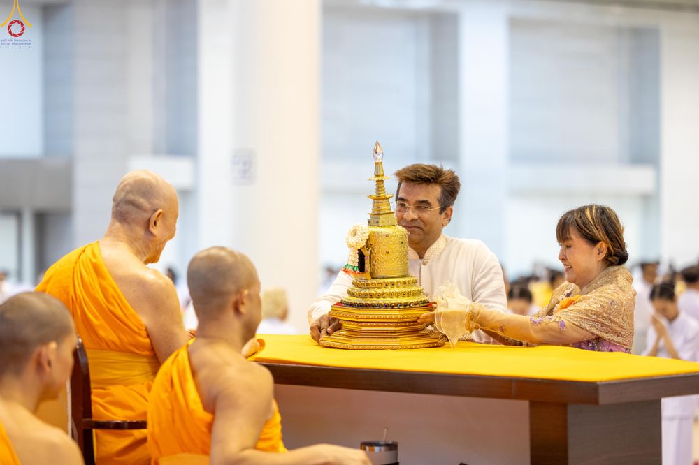 ภาพ No.327866:วันที่ 3 พฤษภาคม พ.ศ.2569 พิธีรับมอบพระบรมสารีริกธาตุ จากสาธารณรัฐแห่งสหภาพเมียนมา ณ ห้องแก้วสารพัดนึก วัดพระธรรมกาย