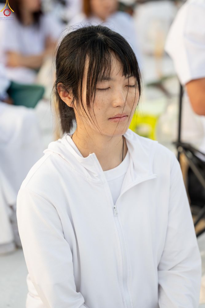 ภาพ No.302034:วันที่ 23 มกราคม พ.ศ. 2569 พิธีจุดประทีปธรรมถวายเป็นพุทธบูชา และบูชาธรรมมหาปูชนียาจารย์  ณ อนุสรณ์สถานลำดับที่ 5 สถานที่เผยแผ่วิชชาธรรมกายครั้งแรก อนุสรณ์สถานบางปลา วัดบางปลา อำเภอบางเลน จังหวัดนครปฐม ในโครงการธรรมยาตรา กตัญญูบูชา มหาปูชนียาจารย์ พระมงคล