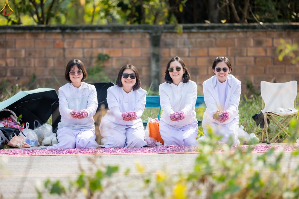 ภาพ No.299301:วันที่ 18 มกราคม พ.ศ. 2569 พิธีต้อนรับพระธรรมยาตรา ณ อนุสรณ์สถานลำดับที่ 5 สถานที่เผยแผ่วิชชาธรรมกายครั้งแรก อนุสรณ์สถานบางปลา วัดบางปลา อำเภอบางเลน จังหวัดนครปฐม ในโครงการธรรมยาตรา กตัญญูบูชา มหาปูชนียาจารย์ พระมงคลเทพมุนี(สด จนฺทสโร) พระผู้ปราบมาร อนุส