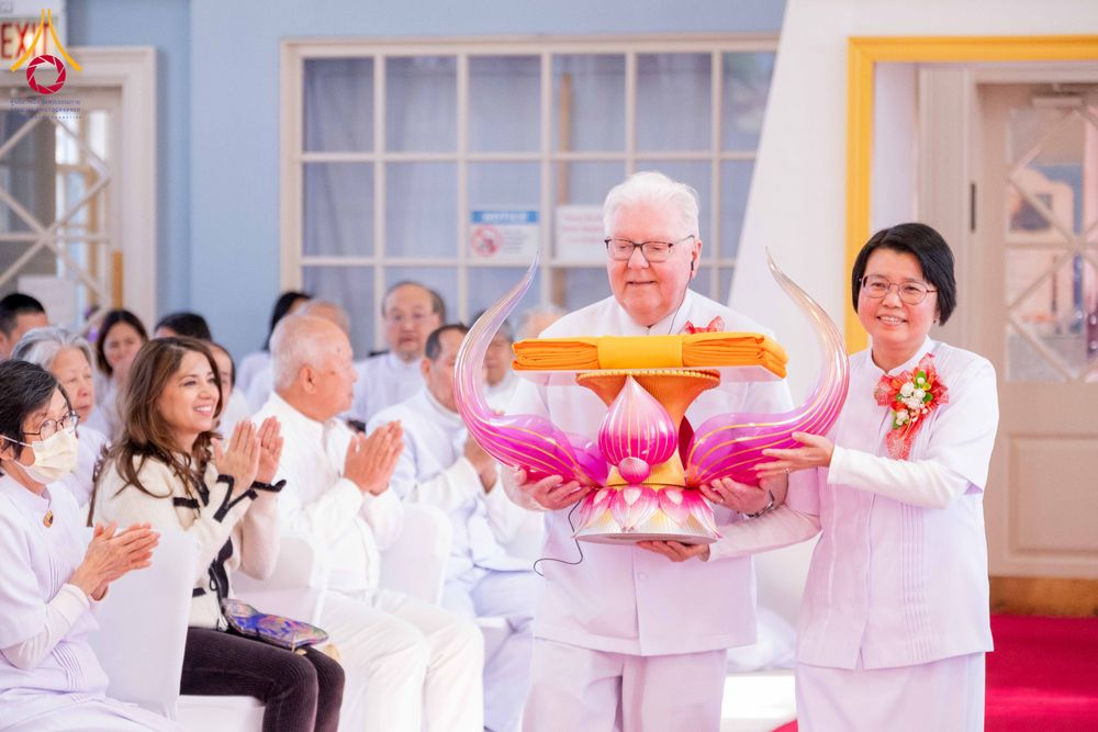 ภาพ No.318965:วันที่ 29 มีนาคม พ.ศ.2569 พิธีทอดผ้าป่าวัดพระธรรมกาย 20 ศูนย์สาขา และการประชุมภาคพื้นอเมริกา ไตรมาสที่ 1/2569 วัดพระธรรมกายชิคาโก ประเทศสหรัฐอเมริกา