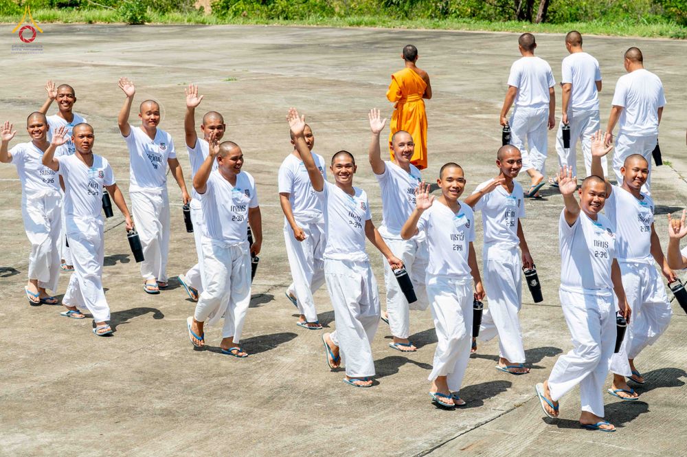 ภาพ No.340581:วันที่ 24-25 กรกฎาคม พ.ศ. 2569 โครงการพัฒนาคุณธรรม จริยธรรม สำหรับนักเรียนนายสิบตำรวจ (นสต.) รุ่นที่ 17 ศูนย์ฝึกอบรมตำรวจภูธรภาค 1 ได้จัดกิจกรรม WalkRally สวดมนต์นั่งสมาธิ และฟังธรรมจากพระอาจารย์ ณ ศูนย์ปฏิบัติธรรมเวิล์ดพีช วัลเล่ย์ (World Peace Valley) 