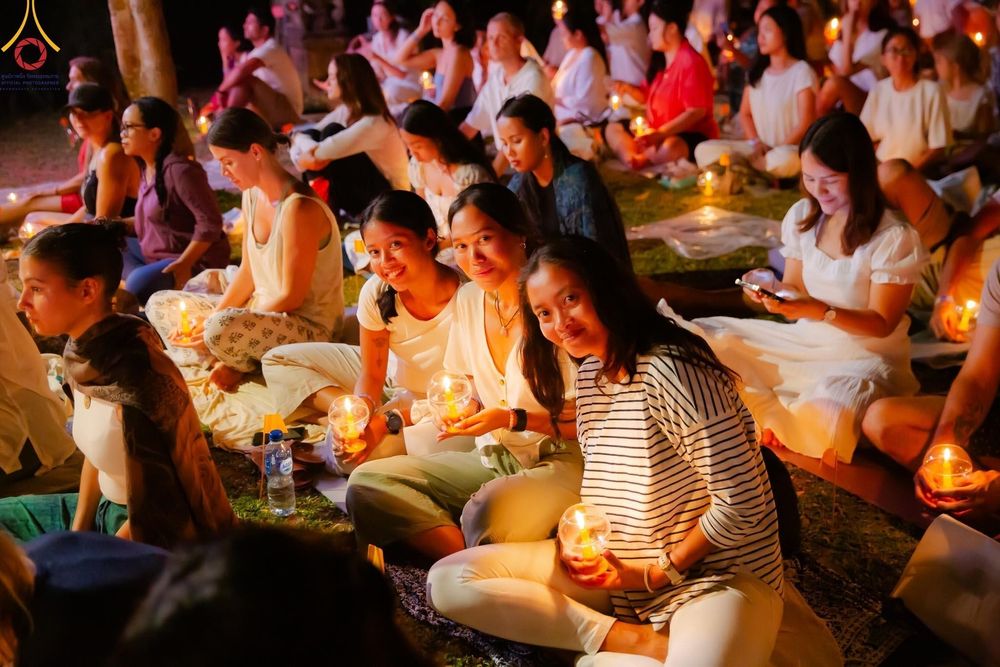 ภาพ No.156555:วัดพุทธบาหลีและวัดพระธรรมกาย จัดปฏิบัติธรรมนานาชาติ 1,151 คนจาก 78 ประเทศ ใน "วันสันติภาพสากล" ณ บาหลี อินโดนีเซีย วันเสาร์ที่ 21 กันยายน พ.ศ. 2567 เวลา 16.00-21.00 น. ณ พิพิธภัณฑ์ ARMA เมืองอูบุด จังหวัดบาหลี ประเทศอินโดนีเซีย