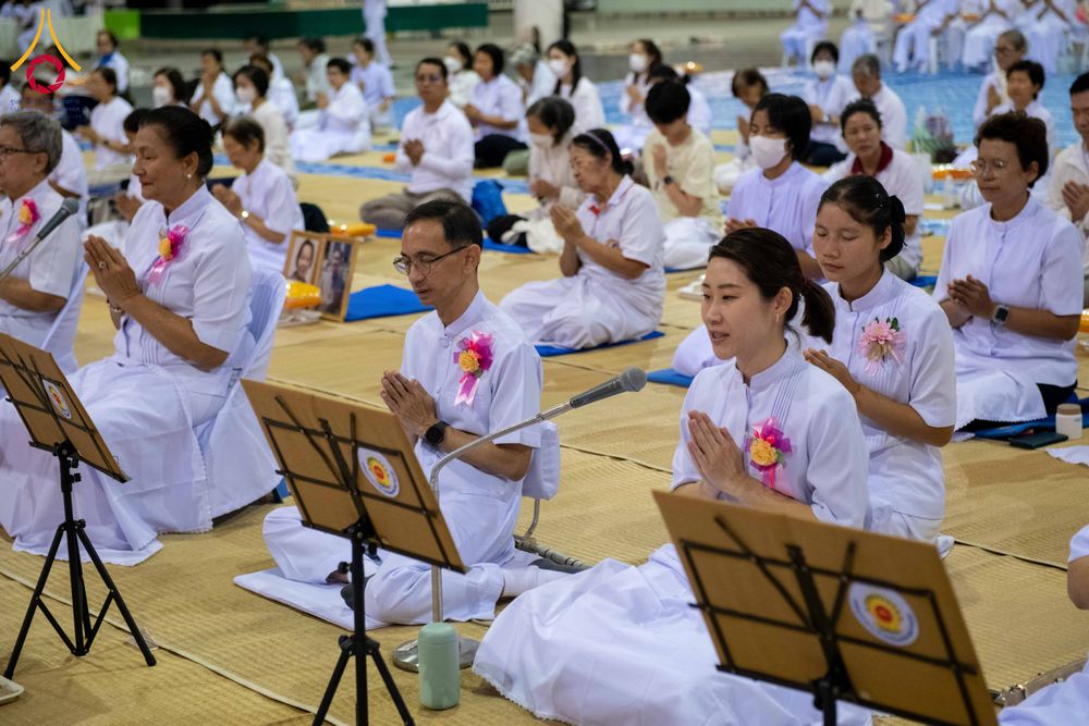 ภาพ No.303109:วันที่ 26 มกราคม พ.ศ. 2569 พิธีถวายภัตตาหารเป็นสังฆทาน แด่พระธรรมยาตรา ณ วัดพระธรรมกาย  จังหวัดปทุมธานี ในโครงการธรรมยาตรา กตัญญูบูชา มหาปูชนียาจารย์ พระมงคลเทพมุนี(สด จนฺทสโร) พระผู้ปราบมาร อนุสรณ์สถาน 7 แห่ง ปีที่ 14