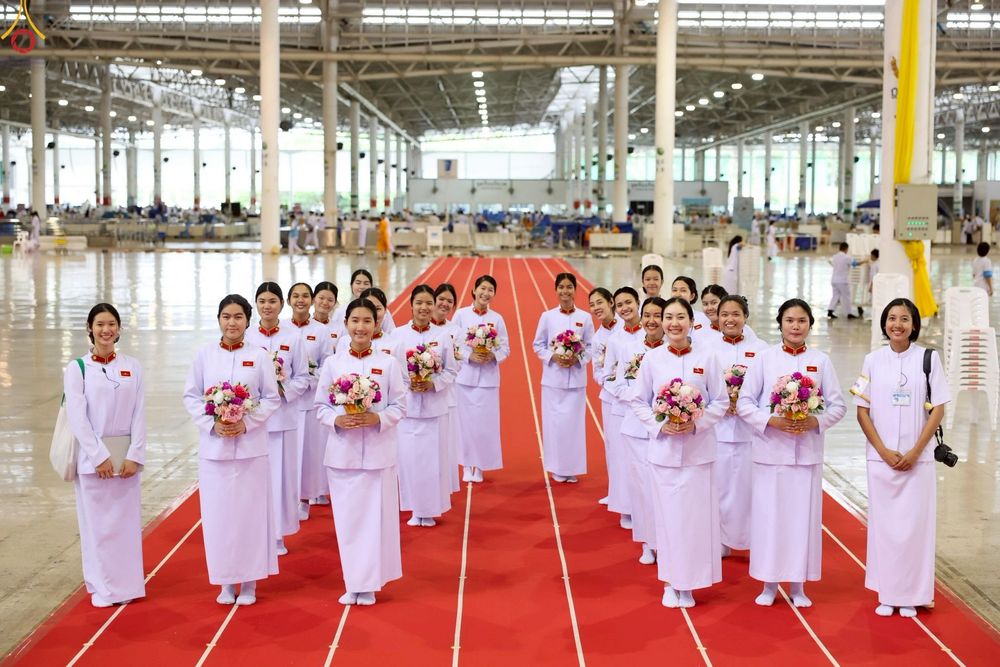 ภาพ No.251765:วันที่ 10 ตุลาคม พ.ศ. 2568 พิธีทอดผ้าป่าสมทบกฐินวัดพระธรรมกาย และสมทบกฐิน 30,000 กว่าวัดทั่วประเทศ ครั้งที่ 3 ณ สภาธรรมกายสากล วัดพระธรรมกาย