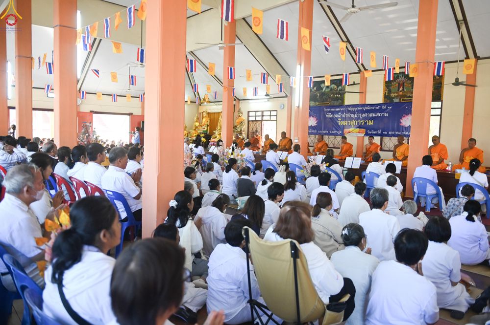 ภาพ No.293401:วันที่ 12 มกราคม พ.ศ. 2569 พิธีทอดผ้าป่าทำนุบำรุงศาสนสถาน ณ วัดผาสุการาม อ.บางเลน จ.นครปฐม ในโครงการธรรมยาตรา กตัญญูบูชา มหาปูชนียาจารย์ พระมงคลเทพมุนี(สด จนฺทสโร) พระผู้ปราบมาร อนุสรณ์สถาน 7 แห่ง ปีที่ 14