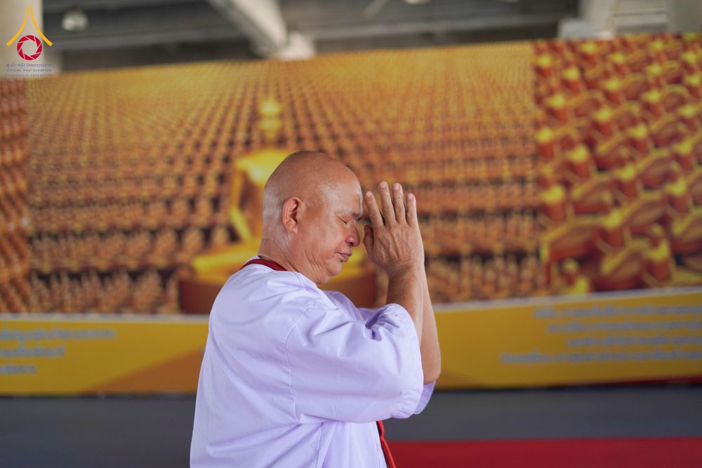 ภาพ No.326798:วันที่ 27-30 เมษายน พ.ศ.2569 ต้อนรับชาวต่างชาติจากประเทศมาเลเซีย ฝรั่งเศส เมียนมาร์ และศรีลังกา  เยี่ยมชมวัดพระธรรมกาย