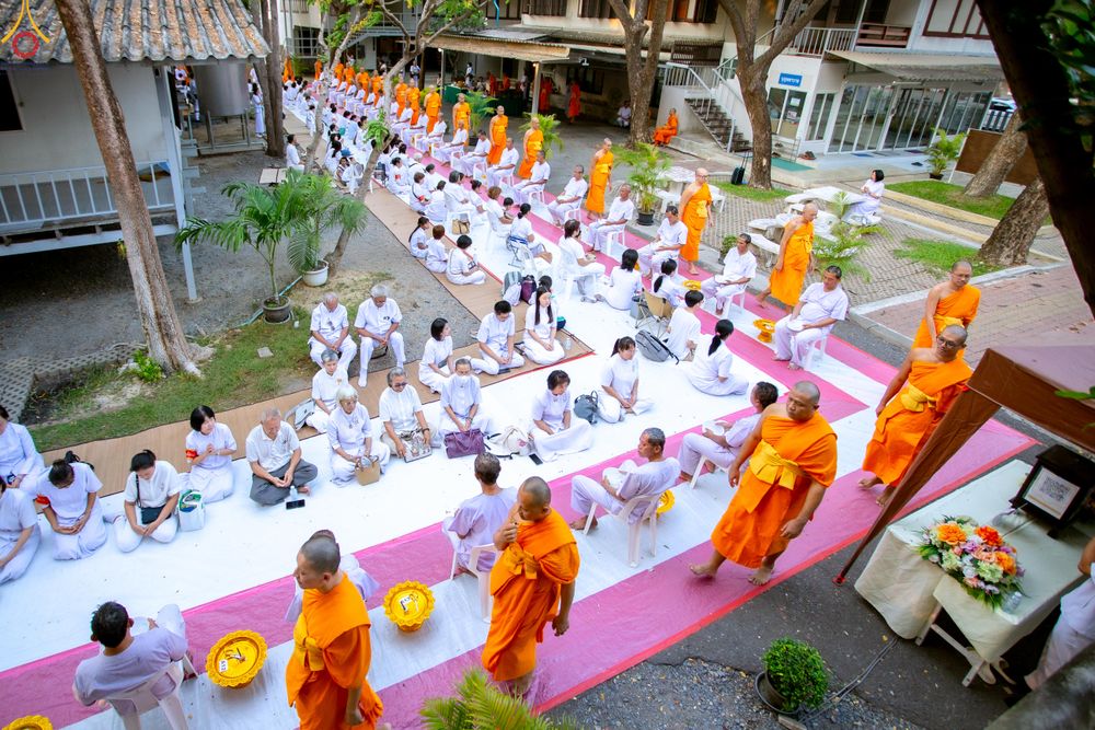 ภาพ No.319794:วันอาทิตย์ที่ 5 เมษายน พ.ศ.2569 พิธีตัดปอยผม และปลงผมนาคธรรมทายาท โครงการบรรพชาและอุปสมบทหมู่ รุ่นบูชาธรรม 82 ปี หลวงพ่อธัมมชโย