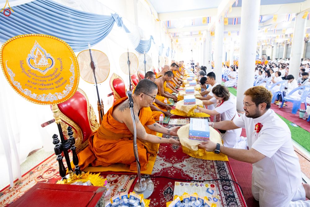 ภาพ No.301294:วันที่ 22 มกราคม พ.ศ. 2569 พิธีทอดผ้าป่าทำนุบำรุงศาสนสถาน ณ วัดใหม่พิบูลย์ผล อ.สองพี่น้อง จ.สุพรรณบุรี ในโครงการธรรมยาตรา กตัญญูบูชา มหาปูชนียาจารย์ พระมงคลเทพมุนี(สด จนฺทสโร) พระผู้ปราบมาร อนุสรณ์สถาน 7 แห่ง ปีที่ 14