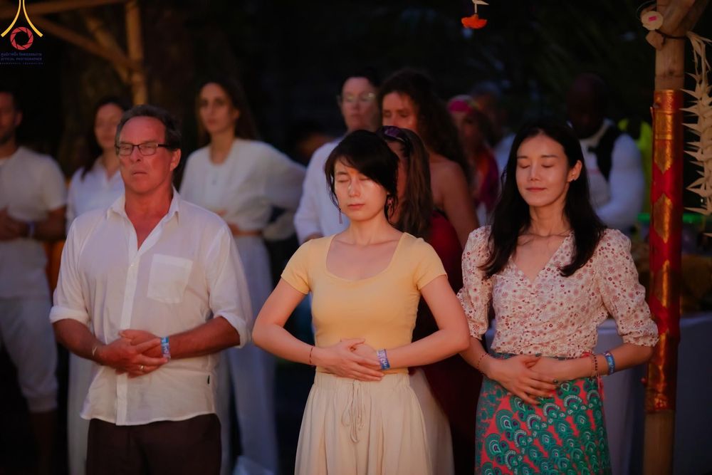 ภาพ No.156440:วัดพุทธบาหลีและวัดพระธรรมกาย จัดปฏิบัติธรรมนานาชาติ 1,151 คนจาก 78 ประเทศ ใน "วันสันติภาพสากล" ณ บาหลี อินโดนีเซีย วันเสาร์ที่ 21 กันยายน พ.ศ. 2567 เวลา 16.00-21.00 น. ณ พิพิธภัณฑ์ ARMA เมืองอูบุด จังหวัดบาหลี ประเทศอินโดนีเซีย