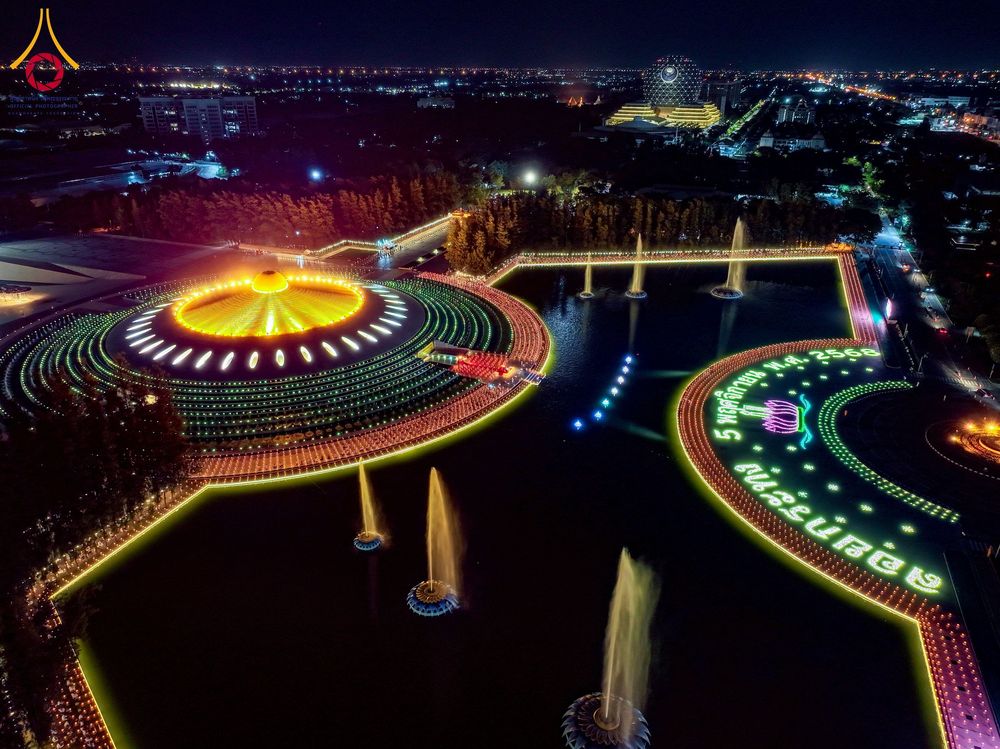 ภาพ No.266356:วันพุธที่ 5 พฤศจิกายน พ.ศ. 2568 (วันพระ ขึ้น 15 ค่ำ เดือน 12) พิธีลอยกระทงธรรม  ณ สระมหาเศรษฐีทะเลบุญ มหาวิหารพระมงคลเทพมุนี วัดพระธรรมกาย จ.ปทุมธานี