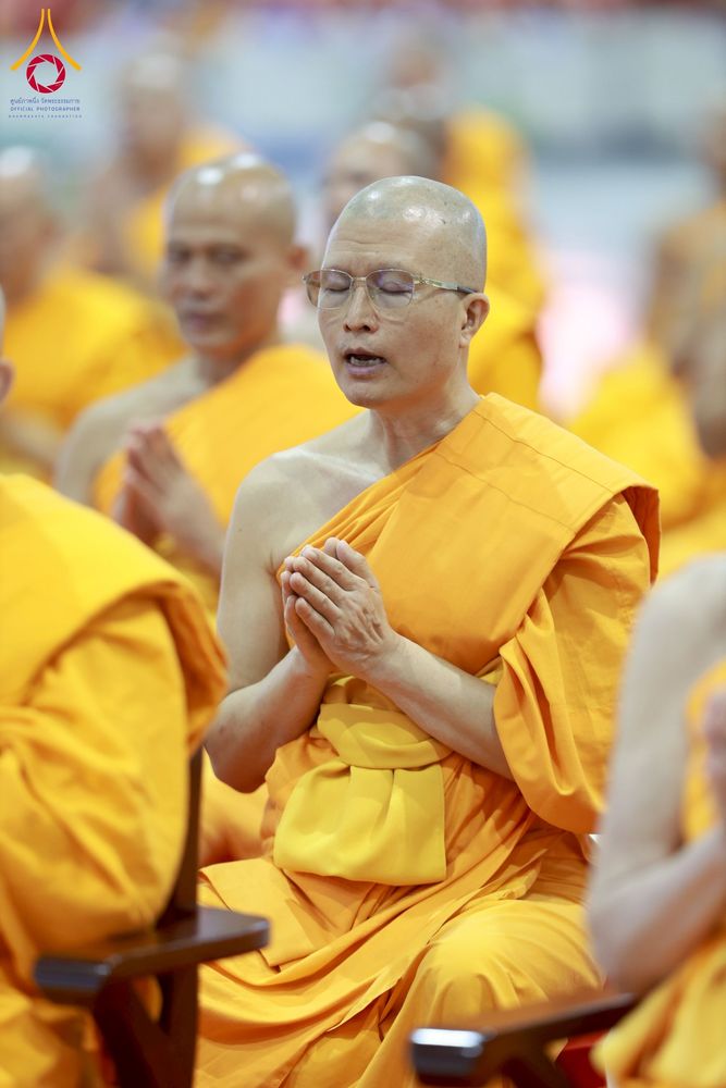 ภาพ No.258186:วันอาทิตย์ที่ 5 ตุลาคม พ.ศ. 2568 พิธีบูชาข้าวพระ ณ สภาธรรมกายสากล วัดพระธรรมกาย