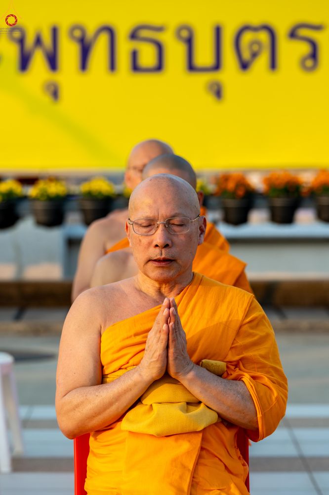 ภาพ No.307444:วันที่ 31 มกราคม พ.ศ. 2569 พิธีจุดประทีปธรรมถวายเป็นพุทธบูชา  และบูชาธรรมมหาปูชนียาจารย์ (ภาพชุดที่ 2) ณ วัดพระธรรมกาย ปทุมธานี ในโครงการธรรมยาตรา กตัญญูบูชา มหาปูชนียาจารย์ พระมงคลเทพมุนี(สด จนฺทสโร) พระผู้ปราบมาร อนุสรณ์สถาน 7 แห่ง ปีที่ 14