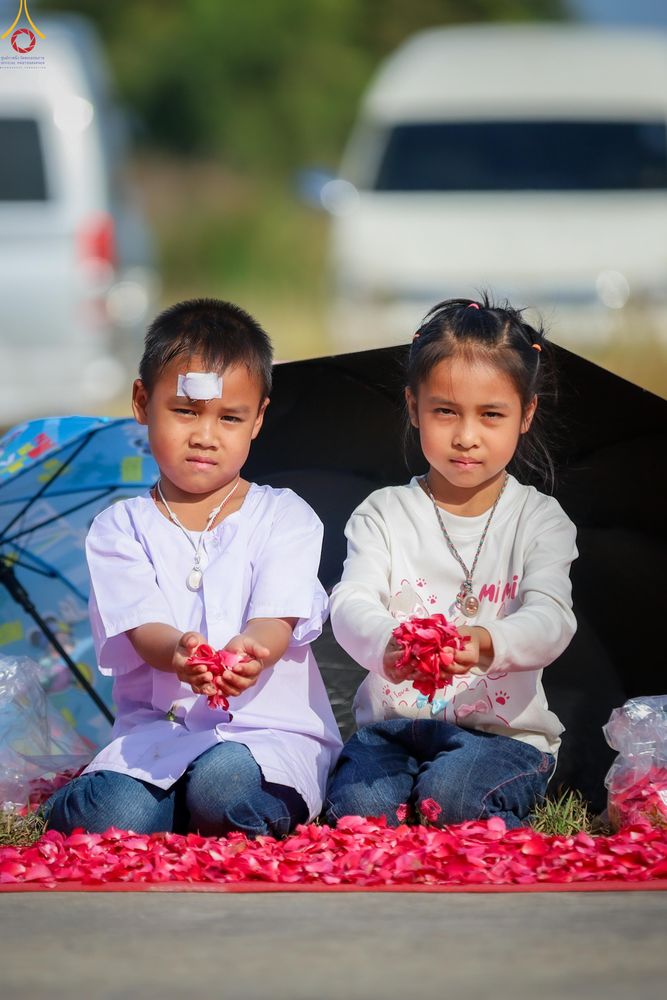 ภาพ No.287711:วันที่ 3 มกราคม พ.ศ. 2569 พิธีต้อนรับพระธรรมยาตรา ครั้งที่ 2 (ภาพชุดที่ 2) ในโครงการธรรมยาตรา กตัญญูบูชา มหาปูชนียาจารย์ พระมงคลเทพมุนี(สด จนฺทสโร) พระผู้ปราบมาร อนุสรณ์สถาน 7 แห่ง ปีที่ 14 ณ อนุสรณ์สถานมหาวิหารพระมงคลเทพมุนี (โลตัสแลนด์) อ.สองพี่น้อง จ.