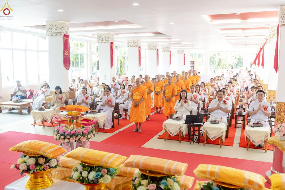ภาพ No.260327:วันที่ 18 ตุลาคม พ.ศ. 2568 พิธีทอดกฐินสามัคคีทั่วไทย 30,000 วัด โดยคณะศิษยานุศิษย์ บูชาธรรม 81 ปี หลวงพ่อธัมมชโย ณ วัดกิ่วลม ต.บ่อหลวง อ.ฮอด จ.เชียงใหม่