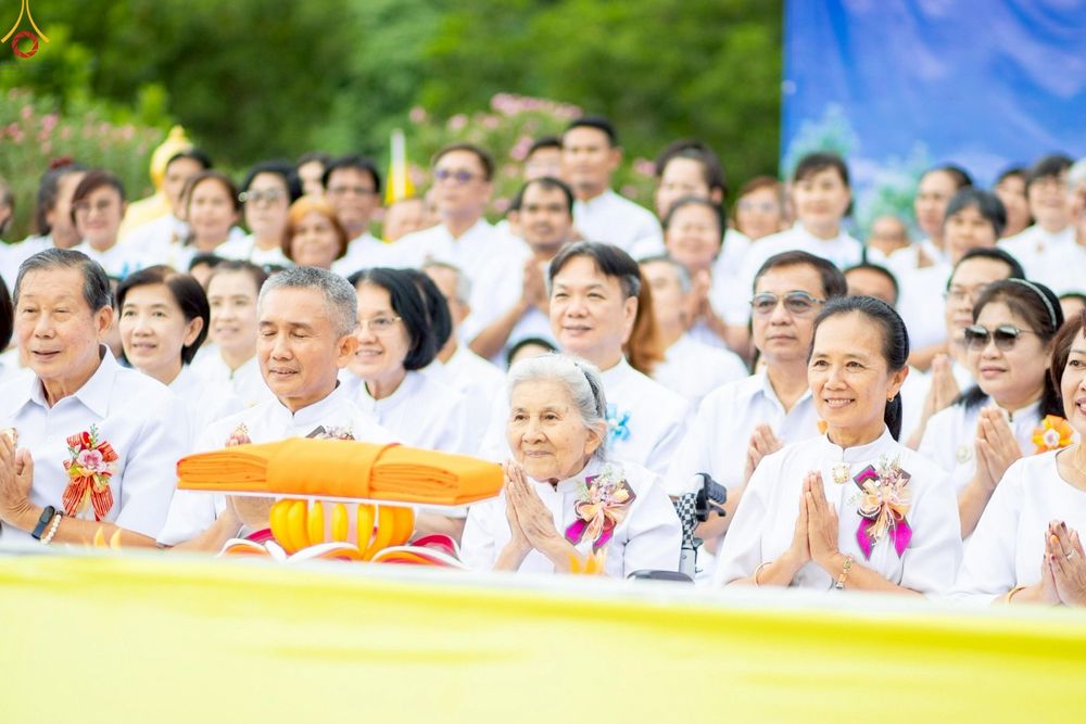 ภาพ No.261095:วันอังคารที่ 14 ตุลาคม พ.ศ. 2568 พิธีทอดกฐินสามัคคี "สร้างองค์พระเจดีย์เพื่อสร้างสันติภาพโลก" ขนาดหน้าตัก 10 เมตร ณ ศูนย์ปฏิบัติธรรมระยอง(บ้านช่องลม) ตำบลบางบุตร อำเภอบ้านค่าย จังหวัดระยอง