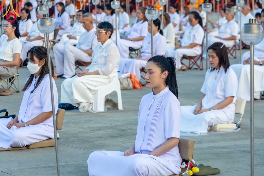 ภาพ No.312073:วันอังคารที่ 3 มีนาคม พ.ศ.2569 พิธีเวียนประทักษิณและจุดมาฆประทีป ณ ลานธรรมพระมหาธรรมกายเจดีย์ วัดพระธรรมกาย