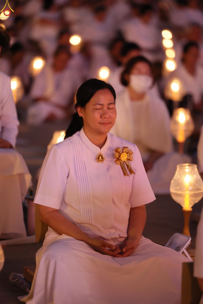 ภาพ No.308087:วันที่ 31 มกราคม พ.ศ. 2569 พิธีจุดประทีปธรรมถวายเป็นพุทธบูชา  และบูชาธรรมมหาปูชนียาจารย์ (ภาพชุดที่ 3) ณ วัดพระธรรมกาย ปทุมธานี ในโครงการธรรมยาตรา กตัญญูบูชา มหาปูชนียาจารย์ พระมงคลเทพมุนี(สด จนฺทสโร) พระผู้ปราบมาร อนุสรณ์สถาน 7 แห่ง ปีที่ 14