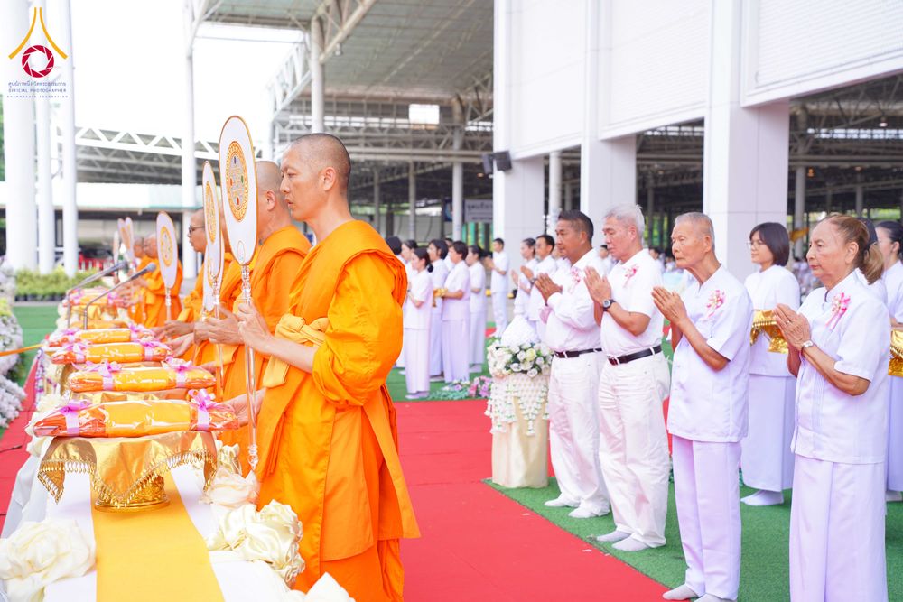 ภาพ No.316517:วันอาทิตย์ที่ 29 มีนาคม พ.ศ. 2569 พิธีทอดผ้าบังสุกุลและพิธีชำระร่าง โยมพ่อณรงค์ จินตมากุล  สิริอายุ 99 ปี 11 เดือน โยมบิดา พระครูปลัดรัตนวีรวัฒน์ (รังสฤษดิ์ อิทฺธิจินตโก) ที่ปรึกษาเจ้าคณะจังหวัดปทุมธานี เจ้าอาวาสวัดพระธรรมกาย  ณ ฌาปนสถานชั่วคราว ทางเข้า 