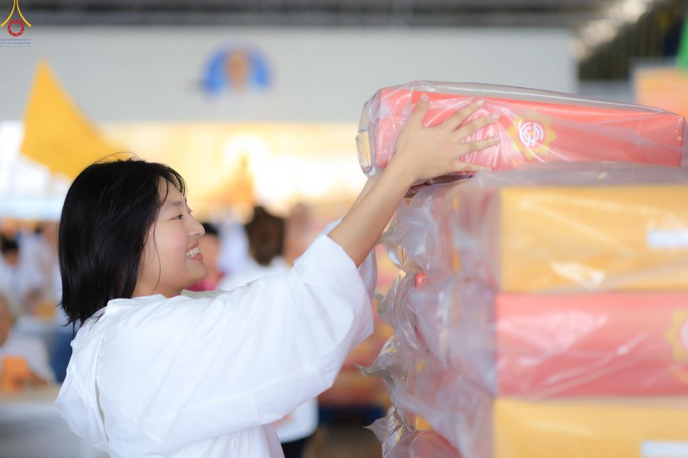 ภาพ No.322153:วันที่ 14 เมษายน พ.ศ.2569 การเตรียมกล่องไทยธรรม วันสุดท้าย เพื่องานถวายมหาสังฆทาน 40,000 กว่าวัดทั่วประเทศ วันคุ้มครองโลก 22 เมษายน พ.ศ.2569 วัดพระธรรมกาย