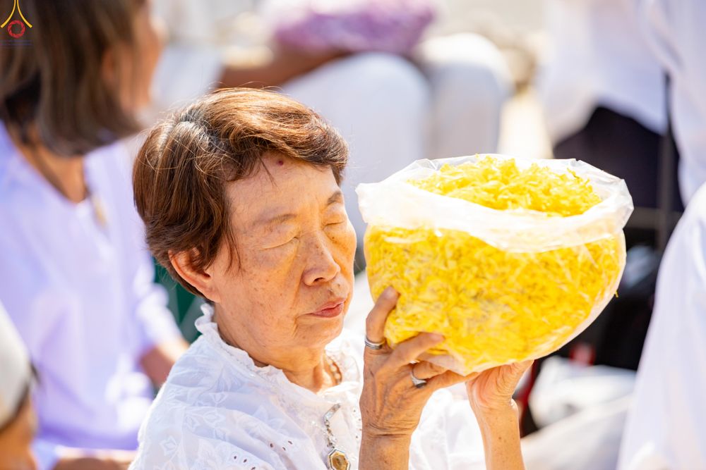 ภาพ No.304047:วันที่ 25 มกราคม พ.ศ. 2569 พิธีต้อนรับพระธรรมยาตรา  รร.สามัคคีราษฏร์บำรุง-วัดพระธรรมกาย ในโครงการธรรมยาตรา กตัญญูบูชา มหาปูชนียาจารย์ พระมงคลเทพมุนี(สด จนฺทสโร) พระผู้ปราบมาร อนุสรณ์สถาน 7 แห่ง ปีที่ 14