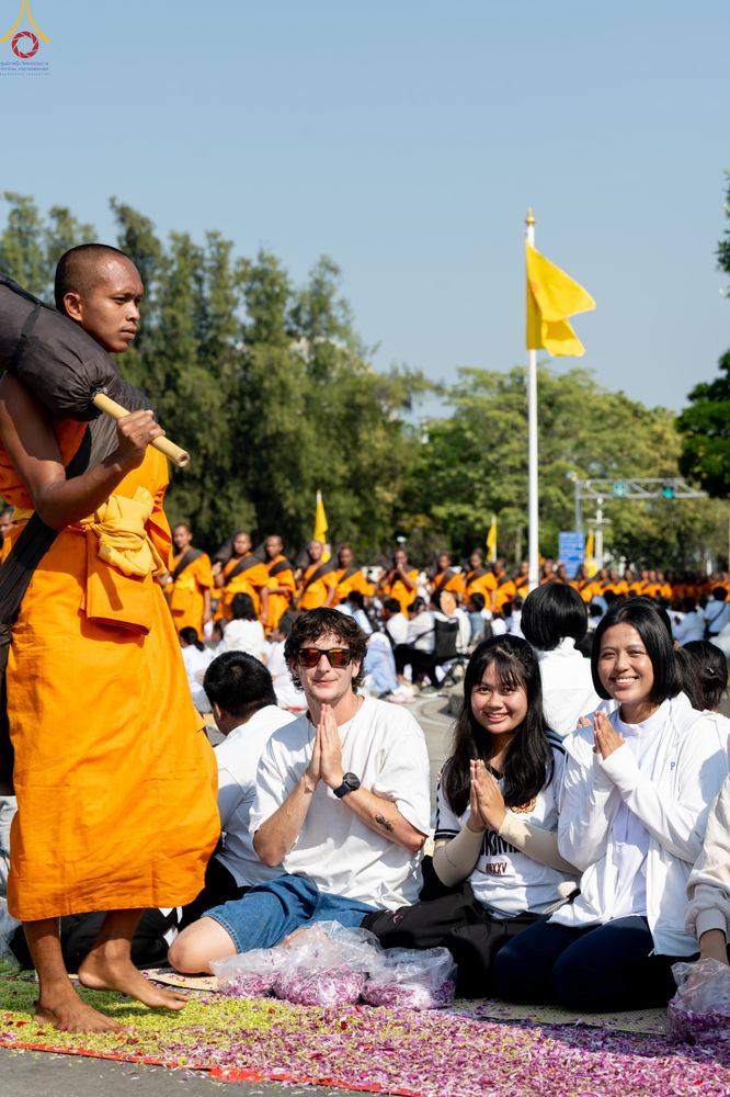 ภาพ No.305781:วันที่ 25 มกราคม พ.ศ. 2569 พิธีต้อนรับพระธรรมยาตรา วัดพระธรรมกาย(ภาพชุดที่ 3) ในโครงการธรรมยาตรา กตัญญูบูชา มหาปูชนียาจารย์ พระมงคลเทพมุนี(สด จนฺทสโร) พระผู้ปราบมาร อนุสรณ์สถาน 7 แห่ง ปีที่ 14