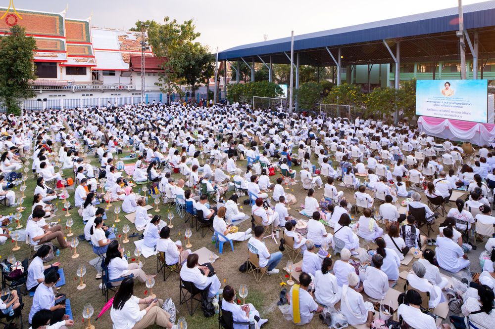 ภาพ No.296936:วันที่ 17 มกราคม พ.ศ. 2569 พิธีจุดประทีปถวายเป็นพุทธบูชา และบูชาธรรมมหาปูชนียาจารย์  ณ วัดโบสถ์บน ต.บางคูเวียง จ.นนทบุรี อนุสรณ์สถานลำดับที่ 4 สถานที่เกิดด้วยกายธรรม ในโครงการธรรมยาตรา กตัญญูบูชา มหาปูชนียาจารย์ พระมงคลเทพมุนี(สด จนฺทสโร) พระผู้ปราบมาร อ