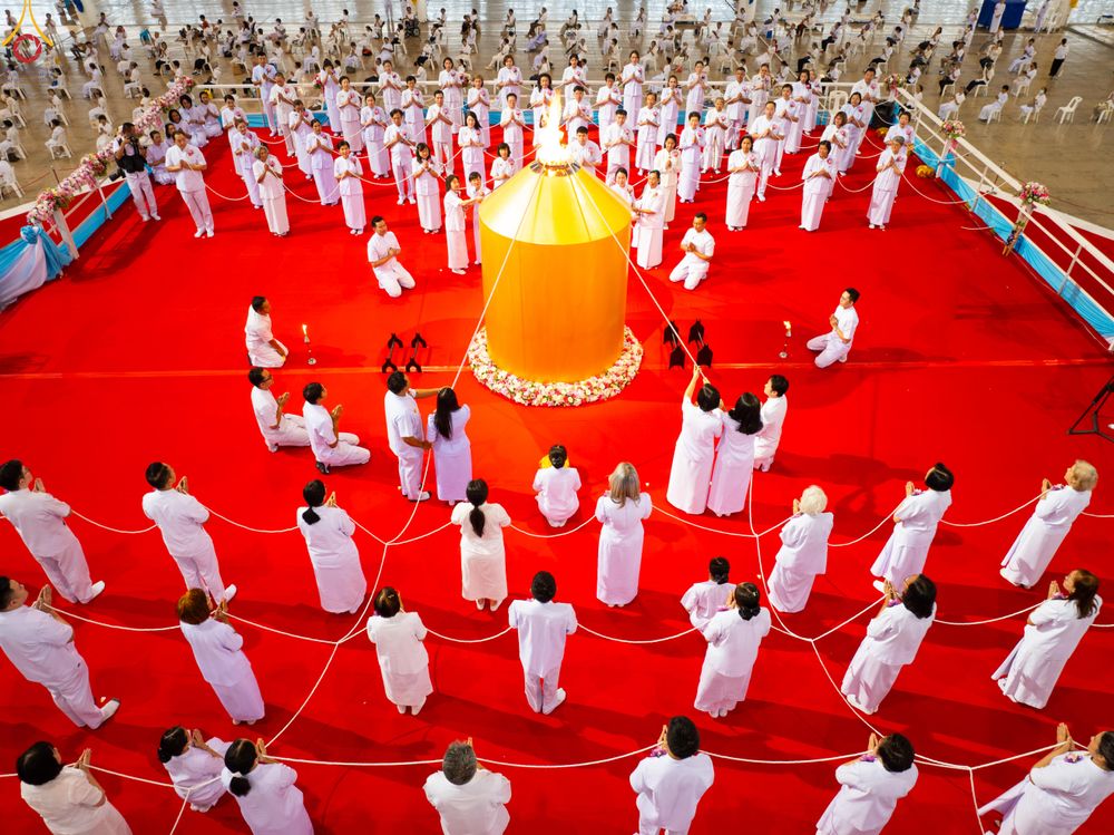 ภาพ No.286444:วันอาทิตย์ที่ 13 กรกฎาคม พ.ศ.2568 พิธีปฎิบัติธรรม และพิธีจุดเทียนใจ ไฟนิรันดร์ อนันตชัย ณ สภาธรรมกายสากล วัดพระธรรมกาย