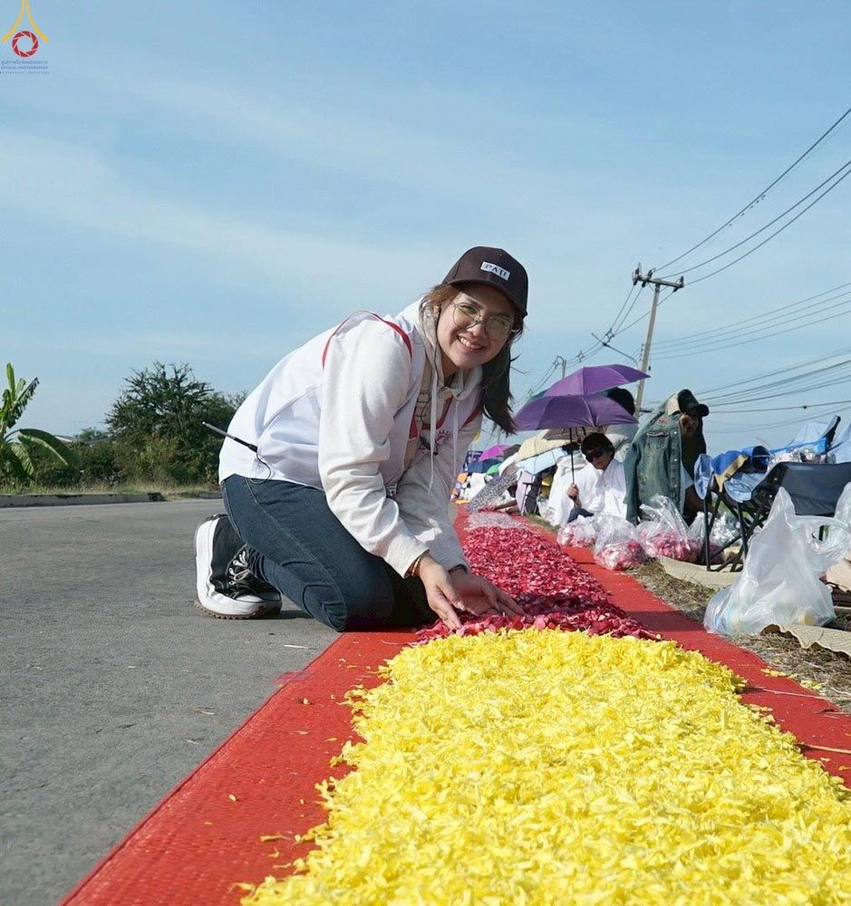 ภาพ No.296212:ภาพเบื้องหลังอาสาสมัครรวมใจ ชุดที่ 2 ในโครงการธรรมยาตรา กตัญญูบูชา มหาปูชนียาจารย์ พระมงคลเทพมุนี(สด จนฺทสโร) พระผู้ปราบมาร อนุสรณ์สถาน 7 แห่ง ปีที่ 14