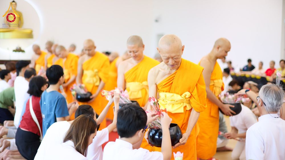 ภาพ No.332045:วันอาทิตย์ที่ 31 พฤษภาคม พ.ศ. 2569 วัดพระธรรมกายสิงคโปร์จุดประทีปแห่งศรัทธา ฉลองวิสาขบูชา ปี 2569 ยิ่งใหญ่ Dhammakaya Centre Singapore Illuminates the Lights of Faith in a Grand Vesak Day 2026 Celebration