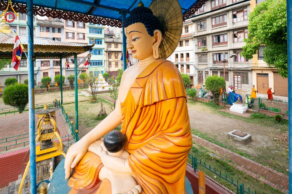 ภาพ No.317236:วันอังคารที่ 31 มีนาคม พ.ศ.2569 จาริกบิณฑบาตแห่งศรัทธา จากวัดอเชศวรสู่สี่แยกปาตันและวัดศรี ประเทศเนปาล