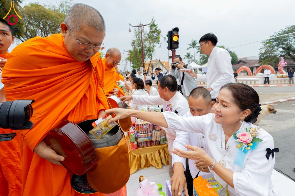 ภาพ No.310887:วันอาทิตย์ที่ 22 กุมภาพันธ์ พ.ศ. 2569 พิธีตักบาตรเเด่คณะพระภิกษุสงฆ์ 1,111 รูป จังหวัดน่าน หนึ่งในโครงการตักบาตรพระ 2,000,000 รูป 77 จังหวัดทั่วไทย ในวาระอันเป็นมงคลยิ่ง ครบรอบ 744 ปี นครน่าน สืบสานศรัทธา ทำบุญใหญ่ของเมืองน่าน ณ ข่วงเมือง วัดภูมินทร์ อำเ