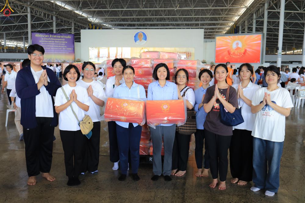 ภาพ No.322198:วันที่ 14 เมษายน พ.ศ.2569 การเตรียมกล่องไทยธรรม วันสุดท้าย เพื่องานถวายมหาสังฆทาน 40,000 กว่าวัดทั่วประเทศ วันคุ้มครองโลก 22 เมษายน พ.ศ.2569 วัดพระธรรมกาย