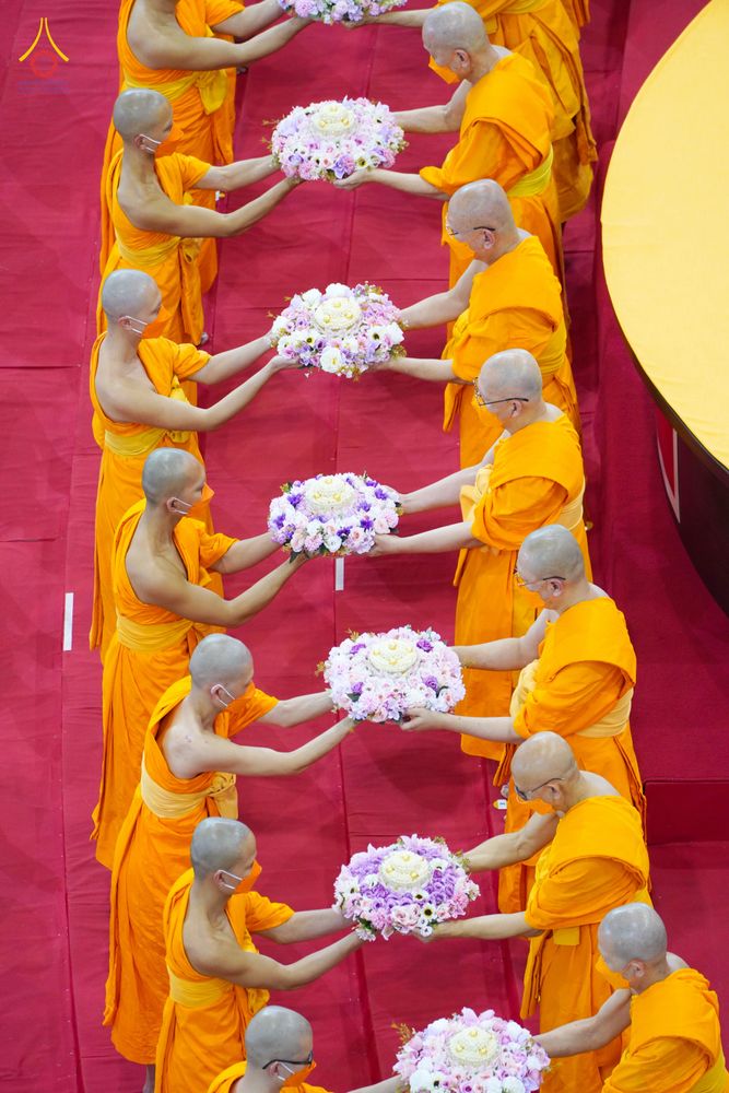 ภาพ No.81600:พิธีหล่อพระประธานเพื่อประดิษฐาน ณ ห้องแก้วสารพัดนึก 2 เนื่องในวันวิสาขบูชา วันเสาร์ที่ 3 มิถุนายน 2566 ณ วัดพระธรรมกาย จ.ปทุมธานี