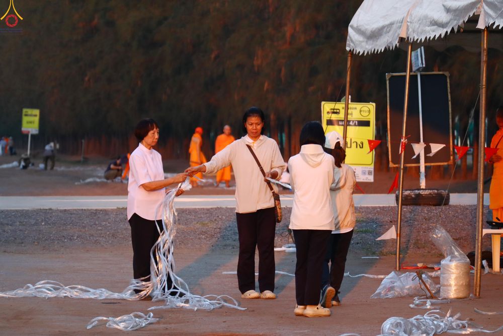 ภาพ No.320981:วันที่ 9 เมษายน พ.ศ.2569 การเตรียมงานจราจร เพื่องานถวายมหาสังฆทาน 40,000 กว่าวัดทั่วประเทศ วันคุ้มครองโลก 22 เมษายน พ.ศ.2569 วัดพระธรรมกาย