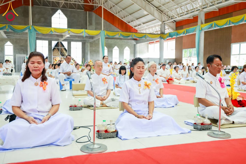 ภาพ No.315622:วันอาทิตย์ ที่ 22 มีนาคม พ.ศ. 2569 พิธีทอดผ้าป่าฉลองพระประธาน พิธีประดิษฐานพระบรมสารีริกธาตุในองค์พระประธาน พิธีจารึกชื่อบรรจุในแผ่นฌาน ณ ศูนย์ปฏิบัติธรรมสมุทรปราการ (บางบ่อ)