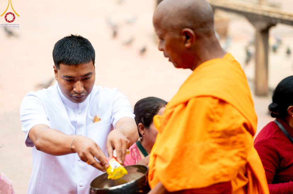 ภาพ No.317268:วันอังคารที่ 31 มีนาคม พ.ศ.2569 จาริกบิณฑบาตแห่งศรัทธา จากวัดอเชศวรสู่สี่แยกปาตันและวัดศรี ประเทศเนปาล