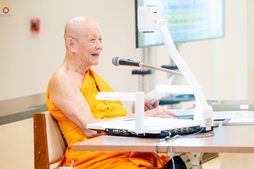 ภาพ No.335976:วันที่ 15 มิถุนายน พ.ศ.2569 หลวงพ่อทัตตชีโวเมตตาให้โอวาทแก่เจ้าอาวาสวัดศูนย์สาขาภายในประเทศ ณ วัดพระธรรมกาย