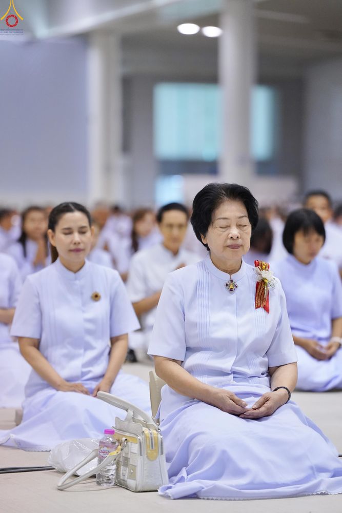 ภาพ No.331191:วันวิสาขบูชา อาทิตย์ที่ 31 พฤษภาคม พ.ศ.2569 พิธีปฏิบัติธรรม ณ ห้องแก้วสารพัดนึก 1  วัดพระธรรมกาย จังหวัดปทุมธานี