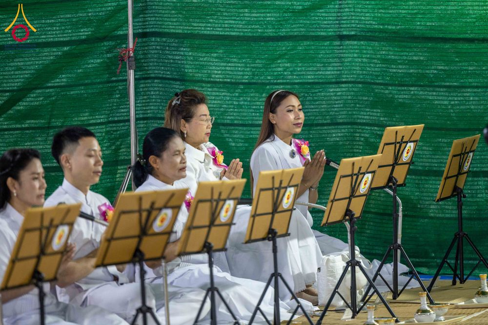 ภาพ No.297792:วันที่ 19 มกราคม พ.ศ. 2569 พิธีถวายภัตตาหารเป็นสังฆทาน แด่พระธรรมยาตรา ณ อนุสรณ์สถานบางปลา วัดบางปลา อำเภอบางเลน จังหวัดนครปฐม ในโครงการธรรมยาตรา กตัญญูบูชา มหาปูชนียาจารย์ พระมงคลเทพมุนี(สด จนฺทสโร) พระผู้ปราบมาร อนุสรณ์สถาน 7 แห่ง ปีที่ 14