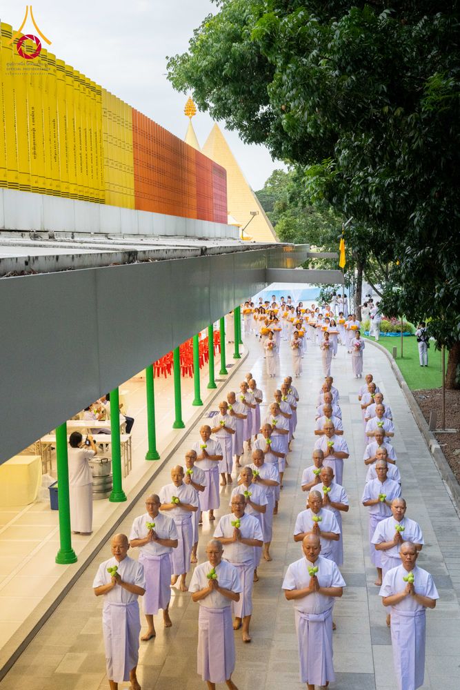 ภาพ No.286464:วันเสาร์ที่ 12 กรกฏาคม พ.ศ.2568 พิธีบรรพชาอุปสมบท  โครงการบรรพชาอุปสมบทหมู่ ธรรมทายาทนานาชาติ(ภาคภาษาจีน), โครงการบรรพชาสามเณร โรงเรียนนานาชาติ รุ่นที 14