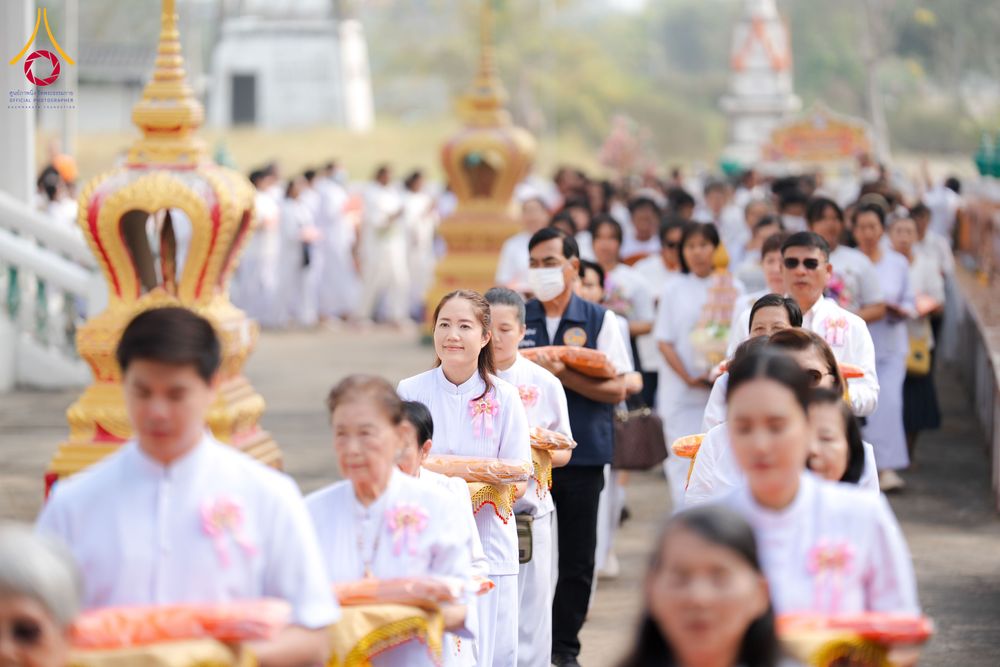 ภาพ No.299072:วันที่ 20 มกราคม พ.ศ. 2569 พิธีทอดผ้าป่าทำนุบำรุงศาสนสถาน ณ วัดใหม่นพรัตน์ ต.เนินพระปรางค์ อ.สองพี่น้อง จ.สุพรรณบุรี ในโครงการธรรมยาตรา กตัญญูบูชา มหาปูชนียาจารย์ พระมงคลเทพมุนี(สด จนฺทสโร) พระผู้ปราบมาร อนุสรณ์สถาน 7 แห่ง ปีที่ 14