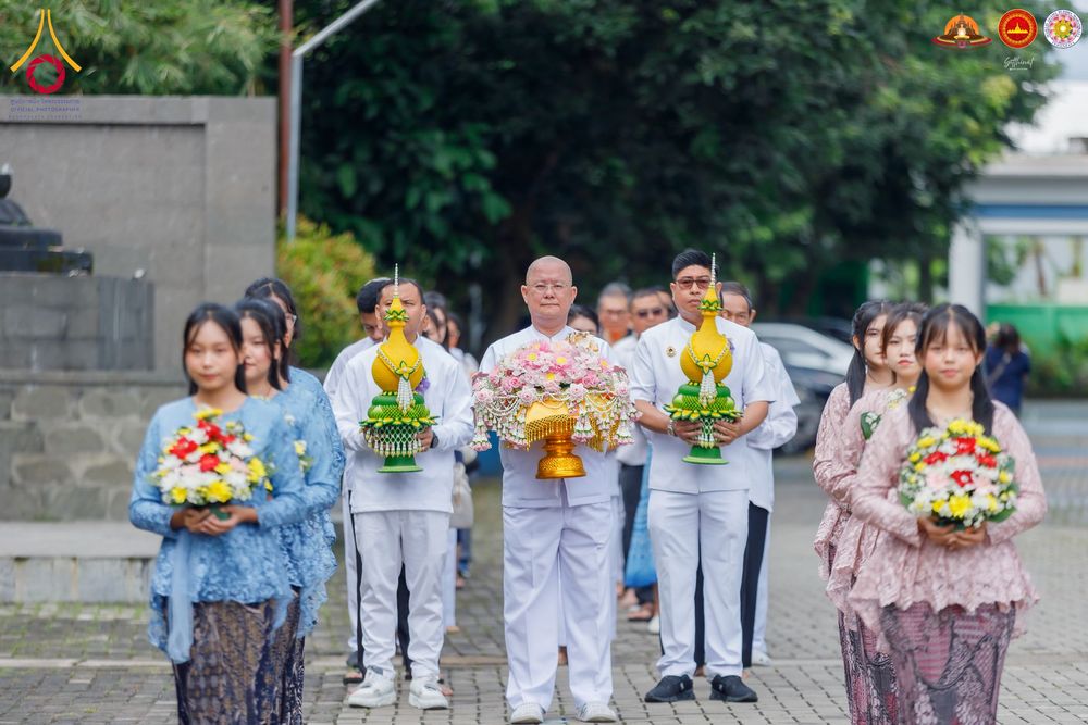 ภาพ No.283585:วันเสาร์ที่ 20 ธันวาคม  2568 พิธีบรรพชาสามเณร ณ ประเทศอินโดนีเซีย