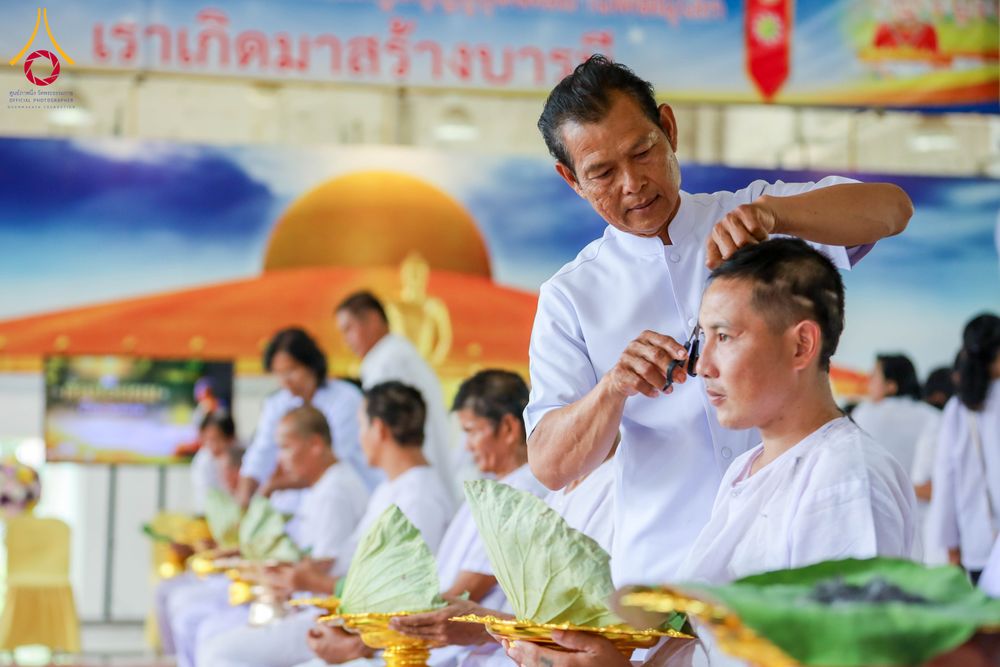 ภาพ No.340057:วันอาทิตย์ ที่ 19 กรกฎาคม 2569 พิธีตัดปอยผมนาคธรรมทายาทโครงการอุปสมบทรุ่นเข้าพรรษาประจำปี2569  ณ ธุดงคสถานพิษณุโลก อ.วังทอง จ.พิษณุโลก