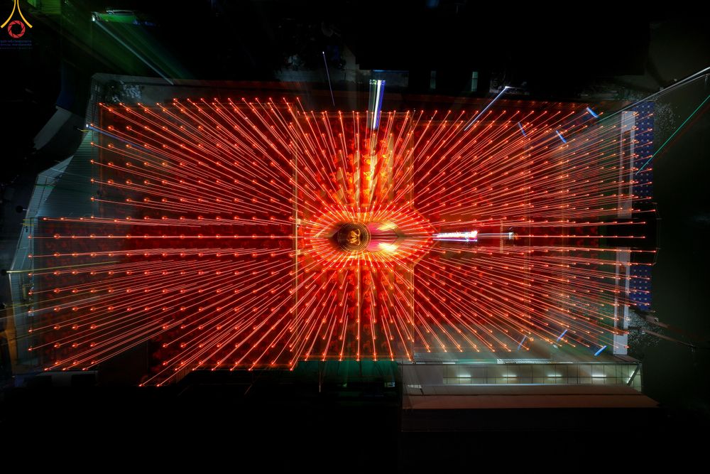 ภาพ No.302943:วันที่ 24 มกราคม พ.ศ. 2569 พิธีจุดประทีปธรรมถวายเป็นพุทธบูชา  และบูชาธรรมมหาปูชนียาจารย์  ณ อาคารธรรมยาตรา กตัญญูบูชามหาปูชนียาจารย์  ตรงข้ามวัดปากน้ำภาษีเจริญ จ.กรุงเทพมหานคร ในโครงการธรรมยาตรา กตัญญูบูชา มหาปูชนียาจารย์ พระมงคลเทพมุนี(สด จนฺทสโร) พระผู