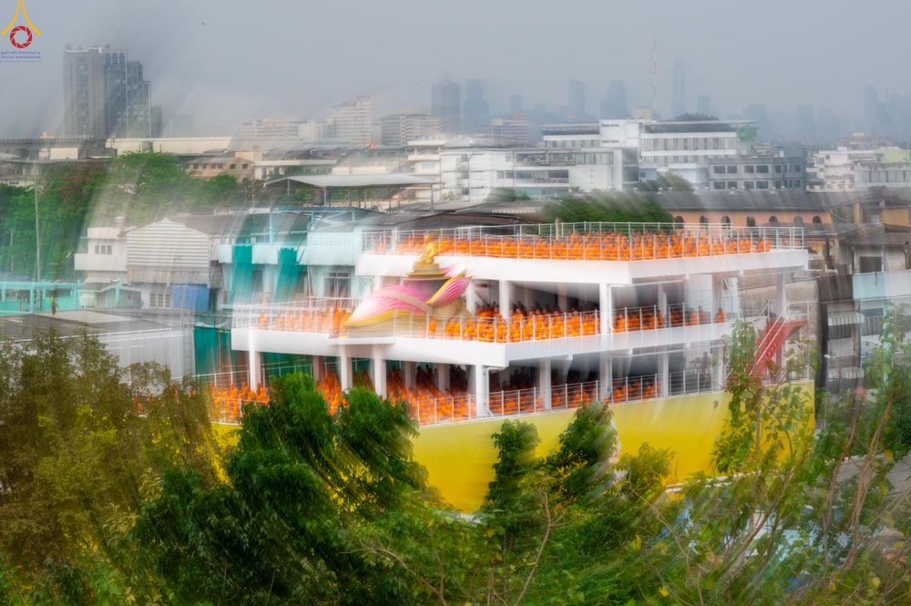 ภาพ No.300019:วันที่ 22 มกราคม พ.ศ.2569 พระธรรมยาตราปฏิบัติธรรม และถ่ายภาพหมู่ประวัติศาสตร์ ณ อาคารธรรมยาตรา กตัญญูบูชามหาปูชนียาจารย์  ตรงข้ามวัดปากน้ำภาษีเจริญ จ.กรุงเทพมหานคร ในโครงการธรรมยาตรา กตัญญูบูชา มหาปูชนียาจารย์ พระมงคลเทพมุนี(สด จนฺทสโร) พระผู้ปราบมาร อนุ