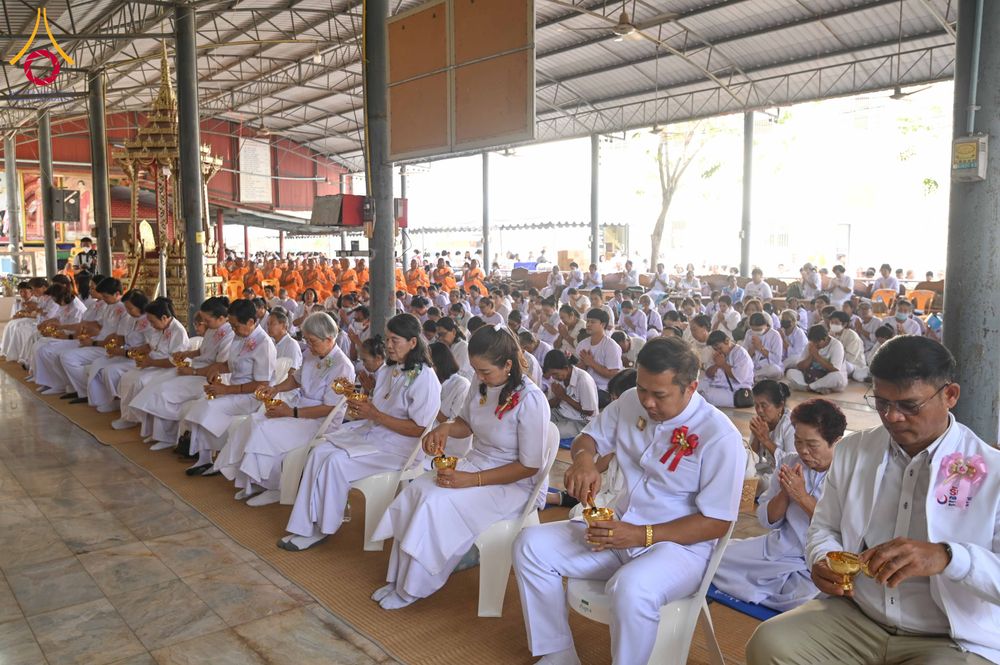 ภาพ No.299021:วันที่ 20 มกราคม พ.ศ. 2569 พิธีทอดผ้าป่าทำนุบำรุงศาสนสถาน ณ วัดใหม่นพรัตน์ ต.เนินพระปรางค์ อ.สองพี่น้อง จ.สุพรรณบุรี ในโครงการธรรมยาตรา กตัญญูบูชา มหาปูชนียาจารย์ พระมงคลเทพมุนี(สด จนฺทสโร) พระผู้ปราบมาร อนุสรณ์สถาน 7 แห่ง ปีที่ 14