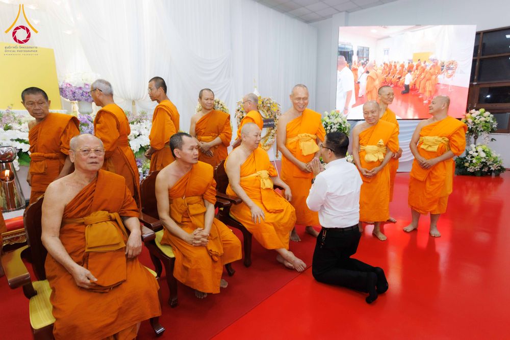ภาพ No.316277:วันเสาร์ที่ 28 มีนาคม พ.ศ. 2569 พิธีบำเพ็ญกุศล คุณพ่อณรงค์ จินตมากุล  สิริอายุ 99 ปี 11 เดือน โยมบิดา พระครูปลัดรัตนวีรวัฒน์ (รังสฤษดิ์ อิทฺธิจินตโก) ที่ปรึกษาเจ้าคณะจังหวัดปทุมธานี เจ้าอาวาสวัดพระธรรมกาย  ณ ห้องปลูกศรัทธา 2 วัดพระธรรมกาย ปทุมธานี
