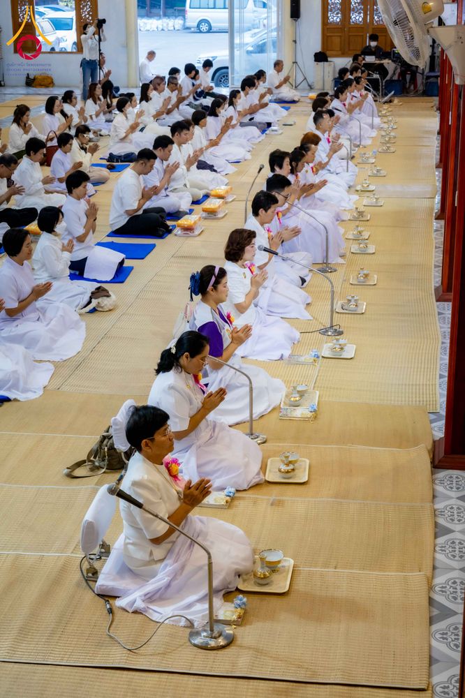 ภาพ No.295548:วันที่ 16 มกราคม พ.ศ. 2569 พิธีถวายภัตตาหารเป็นสังฆทาน แด่พระธรรมยาตรา ณ วัดโบสถ์บน ต.บางคูเวียง จ.นนทบุรี อนุสรณ์สถานลำดับที่ 4 สถานที่เกิดด้วยกายธรรม ในโครงการธรรมยาตรา กตัญญูบูชา มหาปูชนียาจารย์ พระมงคลเทพมุนี(สด จนฺทสโร) พระผู้ปราบมาร อนุสรณ์สถาน 7 แ