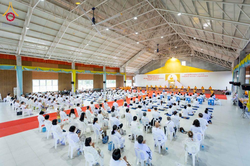 ภาพ No.315628:วันอาทิตย์ ที่ 22 มีนาคม พ.ศ. 2569 พิธีทอดผ้าป่าฉลองพระประธาน พิธีประดิษฐานพระบรมสารีริกธาตุในองค์พระประธาน พิธีจารึกชื่อบรรจุในแผ่นฌาน ณ ศูนย์ปฏิบัติธรรมสมุทรปราการ (บางบ่อ)