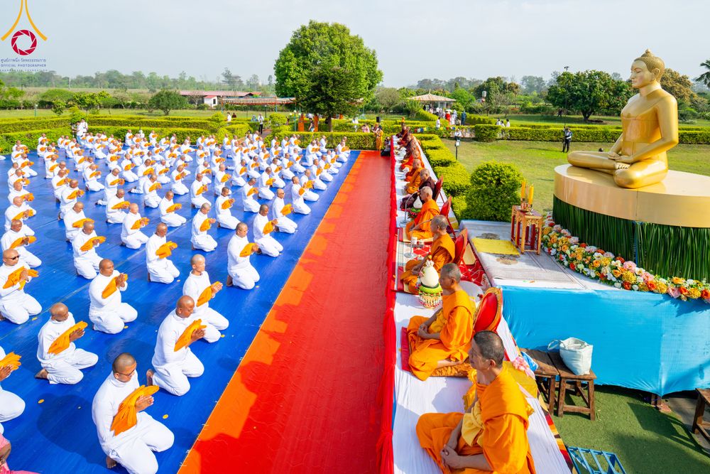 ภาพ No.314106:วันจันทร์ที่ 16 มีนาคม พ.ศ. 2569 พิธีเวียนเทียนประทักษิณ และพิธีบรรพชาสามเณร 500 รูป ณ วิหารมายาเทวี ประเทศเนปาล